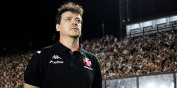 Fernando Diniz foi comunicado sobre saída no Vasco - Imagem: Divulgação/Vasco