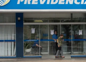 INSS ajuda brasileiros e libera pagamentos em poucos dias - Imagem: Agência Brasil