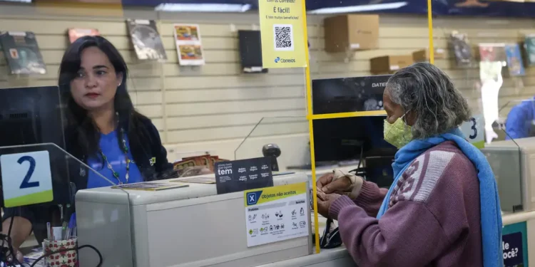 Idade mínima para mulheres se aposentar foi alterada - Imagem: Antonio Cruz/Agência Brasil