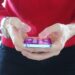 Lei publicada proíbe o uso de celular por mais de 2 horas - Imagem: Pixabay
