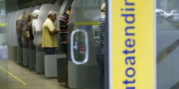 Lista inesperada do governo vai bloquear contas destes brasileiros - Imagem: Marcelo Camargo/Agência Brasil