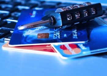 Hackers estão roubando dinheiro e invadindo contas bancárias - Imagem: Pixabay