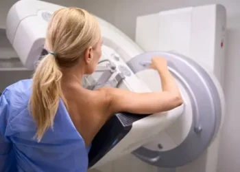 Mamografia - Reprodução/iStock