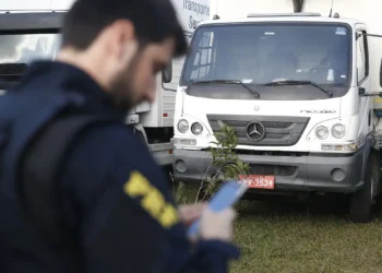 Motoristas brasileiros podem perder CNH a qualquer momento com essa determinação - Imagem: Tomaz Silva/Agência Brasil