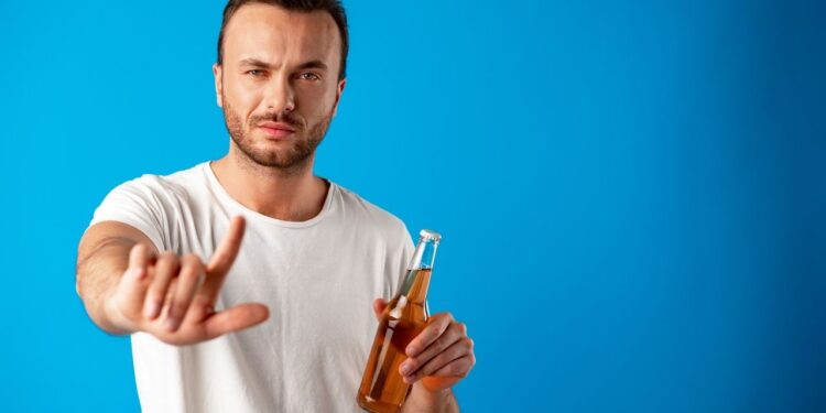 Medo do metanol leva pessoas a abandonar o álcool