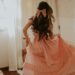 Geração Z adota charme antigo com vestidos delicados