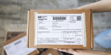Entregas rápidas viram arma de Amazon, Mercado livre e outros para conquistar clientes