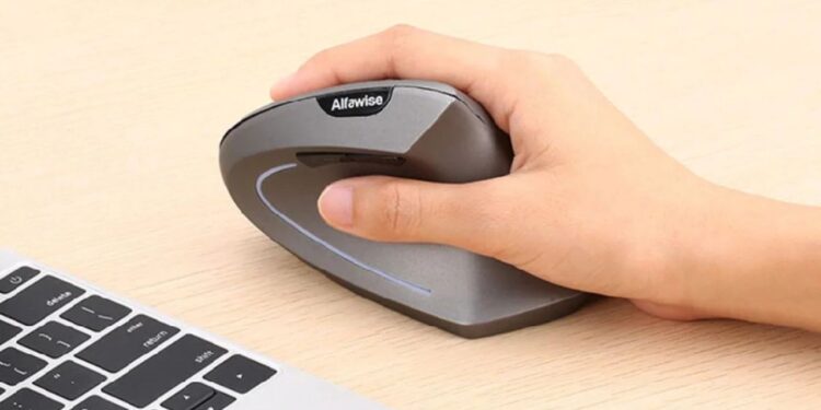 Mouse vertical surge como solução para quem sofre com punho dolorido