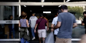 Candidatos do CNU pagavam até R$ 500 mil para ter gabarito de prova - Imagem: Tânia Rêgo/Agência Brasil