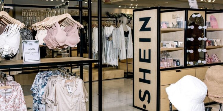 País terá as primeiras lojas físicas da Shein após 13 anos online - Imagem> Divulgação/Shein