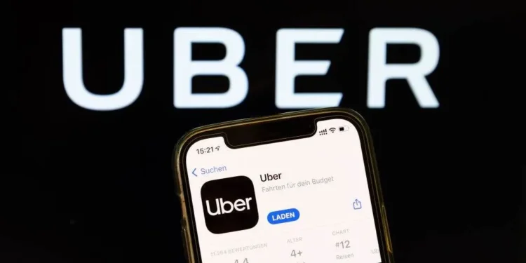 Uber é obrigado a levar 4 pessoas no carro? App revela regras - Imagem: Divulgação/Uber