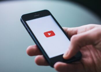 YouTube quer que funcionários façam 'demissão voluntária' após IA - Imagem: Pixabay