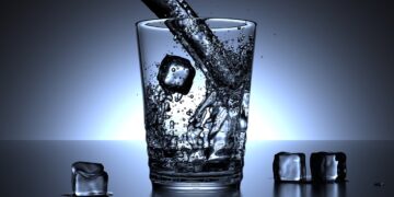 Invenção acaba com a geladeira e purificador para deixar água mais gelada - Imagem: Pixabay