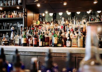 Bebidas adulteradas já vinham sendo alertadas por bares desde março - Imagem: Pixabay