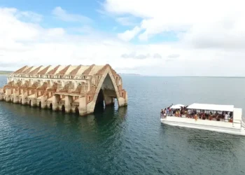 Essa cidade é submersa pela água e fica no Sertão Pernambucano - Imagem: prefeitura de Petrolândia