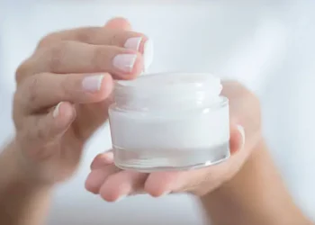 Cosméticos - Reprodução/iStock