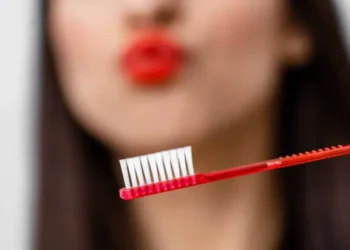 Escova de Dente - Reprodução/iStock