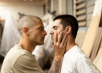 Série com os criminosos mais famosos do Brasil estreia após operação mais letal do RJ - Imagem: Divulgação/Prime Video