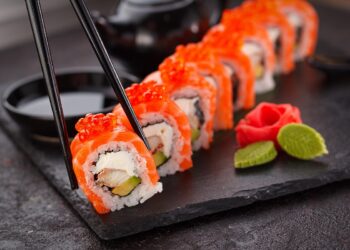 País entra em alerta após descobrir sushi que brilha no escuro - Imagem: Pixabay