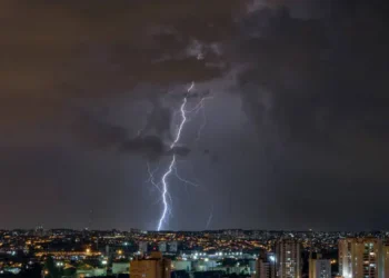 Tempestade - Reprodução/iStock
