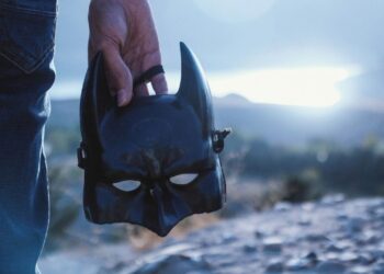 Estudo revela que presença do Batman ativa comportamento pró-social