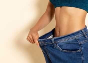 Barriga chapada em 7 dias? Especialistas explicam a realidade por trás da promessa