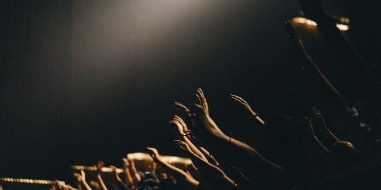 Relatório Gospel revela que setor movimenta R$ 21,5 bilhões ao ano