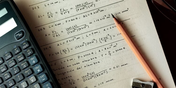 Fórmula matemática é criada por criança de apenas 11 anos e deixa todos chocados - Imagem: Pixabay