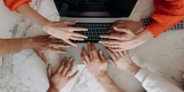 O crescimento silencioso das cooperativas digitais e o que isso muda para você