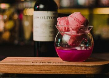 Vinho e sorvete viram combinação excelente em nova tendência de bares
