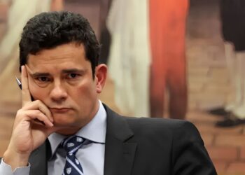 Documento apreendido pela PF aponta possível crime cometido por Sergio Moro