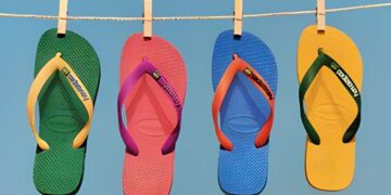 Grupo de brasileiros tenta cancelar a Havaianas após publicidade
