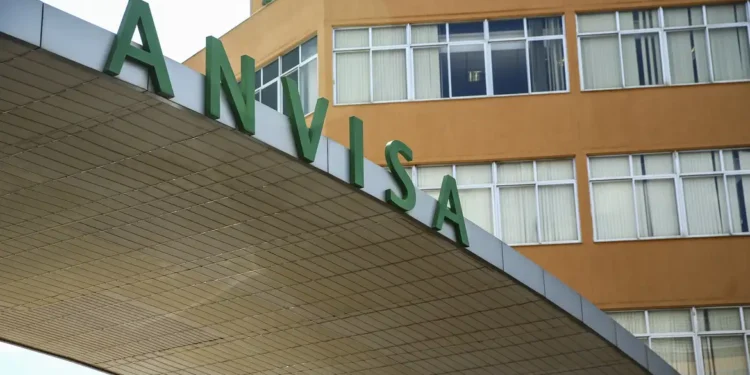 Anvisa emite alerta para suplemento feito com planta queridinha atualmente - Imagem: Marcelo Camargo/Agência Brasil