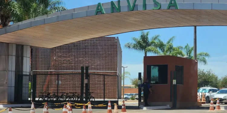 30 anabolizantes deixam de ser vendidos com urgência após decreto da Anvisa - Imagem: Rafa Neddermeyer/Agência Brasil