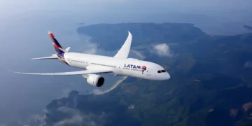 Latam é notificada por Procon após proibir uso geral dos banheiros - Imagem: Divulgação/Latam