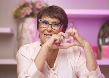 Márcia Sensitiva joga as cartas e descobre os acontecimentos de 2026 - Imagem: Reprodução/Redes Sociais