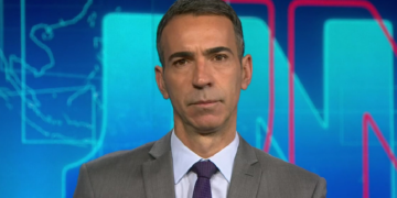A mudança de Tralli transforma o Jornal Nacional e levanta debates nas redes sociais - Imagem: Reprodução/TV Globo