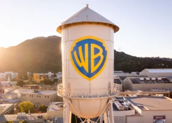 Paramount e Netflix brigam sobre quem vai ficar com a Warner Bros. - Imagem: Divulgação/Warner