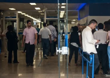 Agências bancárias chegou ao fim? Modelo vai mudar todas as unidades - Imagem: Agência Brasil