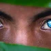 ilha misteriosa da tribo dos olhos azuis