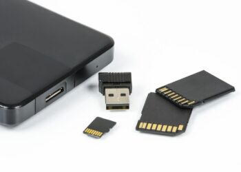 Cartão de memória pode voltar a ser usado em celulares - Imagem: Pixabay
