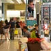 Comércio está irritado com brasileiros que vão na loja física, mas compram online - Imagem: Valter Campanato/Agência Brasil