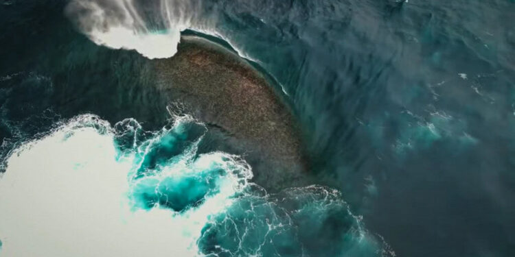 Tipo de onda nunca gravada antes deixa muitos sem entender - Imagem: Reprodução/Tension Films
