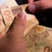 Valor histórico do salário mínimo pode ser registrado em 2026 - Imagem: Marcello Casal Jr/Agência Brasil
