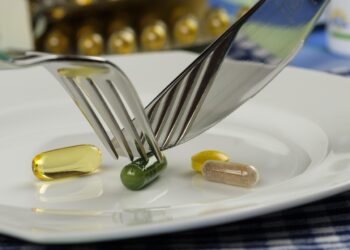 Aumento do uso de suplementos está relacionada aos grandes números de intoxicação - Imagem: Pixabay