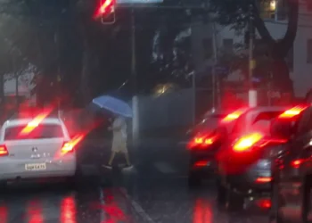 Sul e Sudeste estão com alerta vermelho após nova tempestade ser registrada - Imagem: Paulo Pinto/Agência Brasil