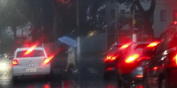 Sul e Sudeste estão com alerta vermelho após nova tempestade ser registrada - Imagem: Paulo Pinto/Agência Brasil
