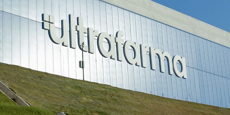 Ultrafarma, alvo de operação contra fraude, vai centralizar negócios em megaloja