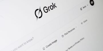 Debate sobre IA esquenta com pedido do governo para bloquear conteúdo indevido do Grok