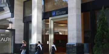 Cunhado do dono do Banco Master é preso após tentar embarcar para Dubai em jatinho - Imagem: Rovena Rosa/Agência Brasil
